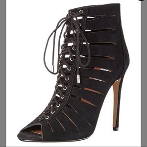 Steve Madden Cyder Suede Bootie